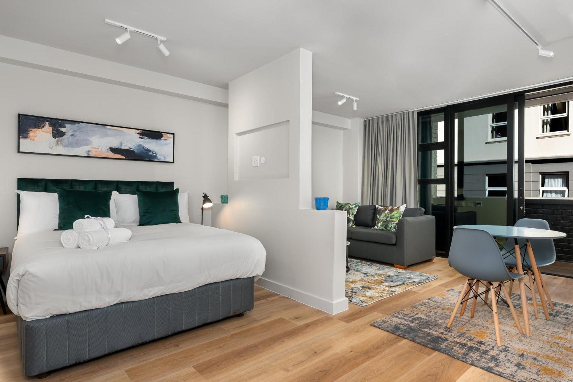 The Tokyo Aparthotel By Totalstay ケープタウン エクステリア 写真